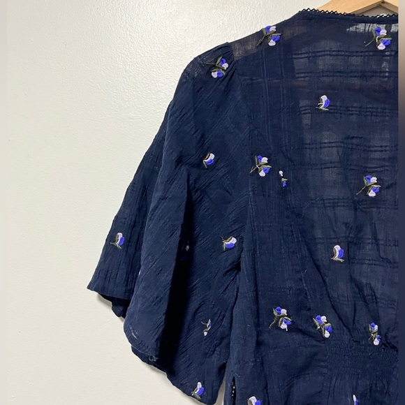 Free People XS Navy Blue Embroidered Wrap Blouse – Cotton, Boho Floral Tie Front - Picture 5 of 13